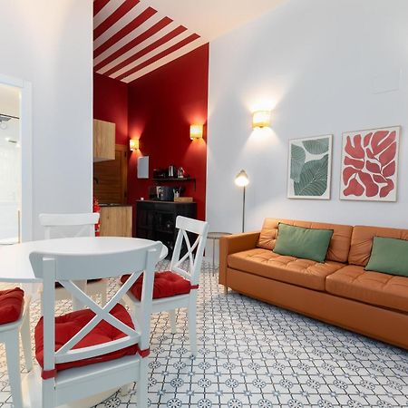 The Little Village Apartments Valencia Buitenkant foto