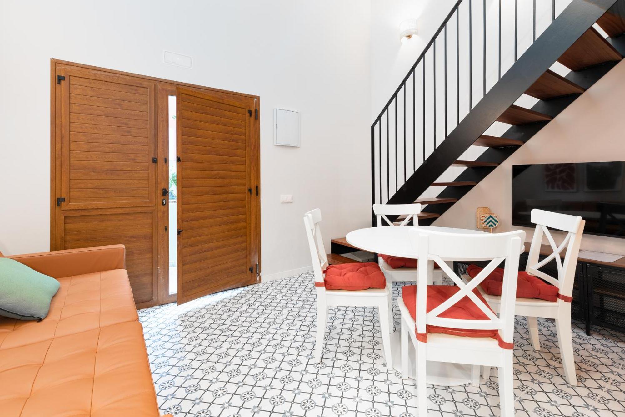 The Little Village Apartments Valencia Buitenkant foto
